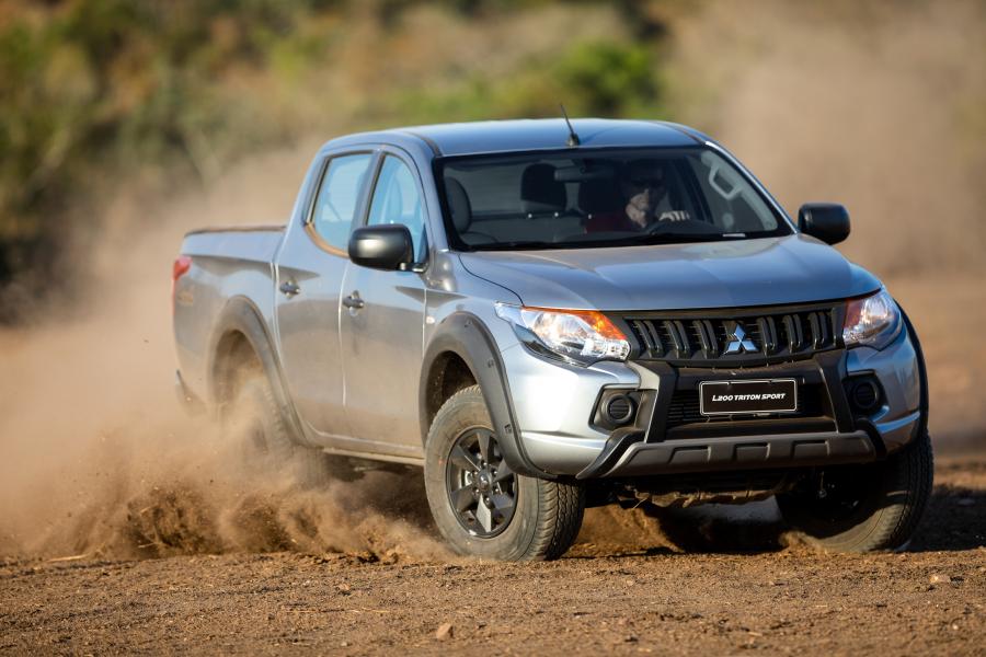 Mitsubishi L200 Triton Sport Outdoor 2019 года  (LA) (фото 18 из 28)